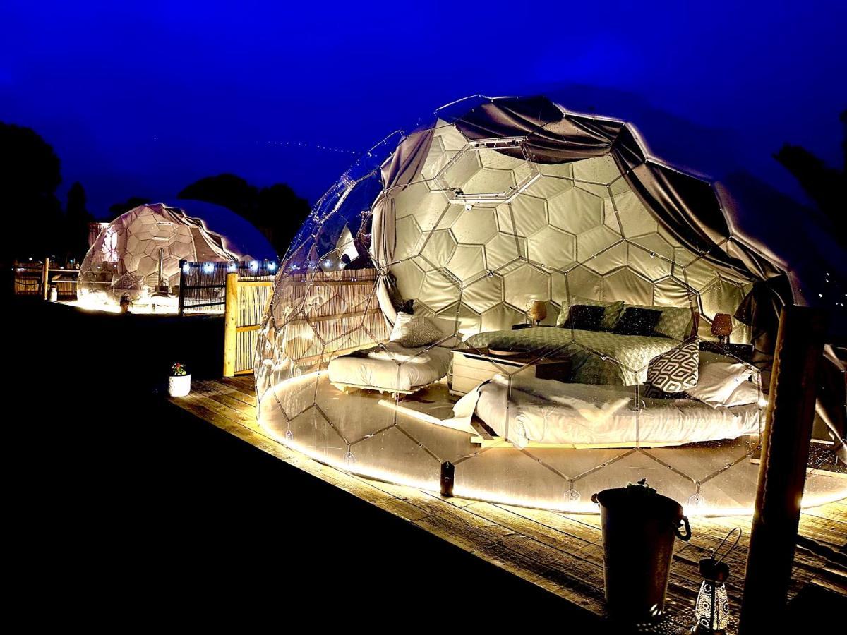 Deerstone Glamping-Pinhaw Beacon Dome Hot Tub Hotell Earby Exteriör bild